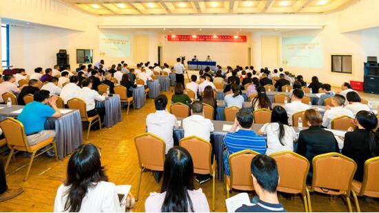 埋头赶路，也要抬头寻道